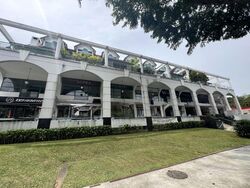 Linden Drive (D11), Retail #572979151